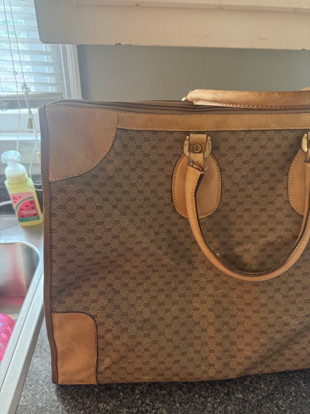 VTG Gucci Brown Monogram Travel Tote with Tan Leather Trim - Picture 3 of 16